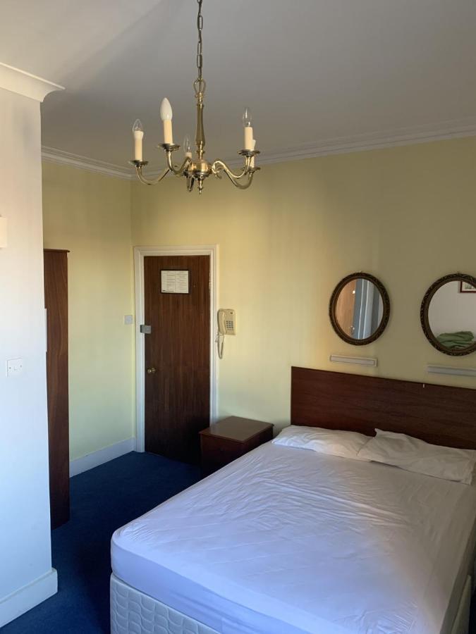 Merlyn Court Hotel London Luaran gambar